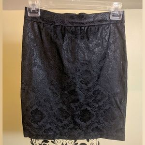 NWOT Metallic Jacquard Stretch Mini Pencil Skirt